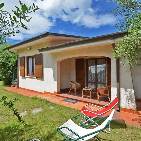 Semesterbostad Casa Rosalba - Happy